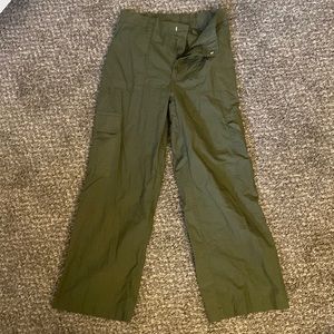 Womens cargo pants from cotton on. Lightly used but no damages:)